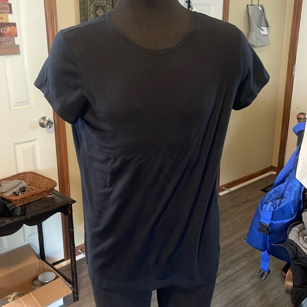Black tshirt